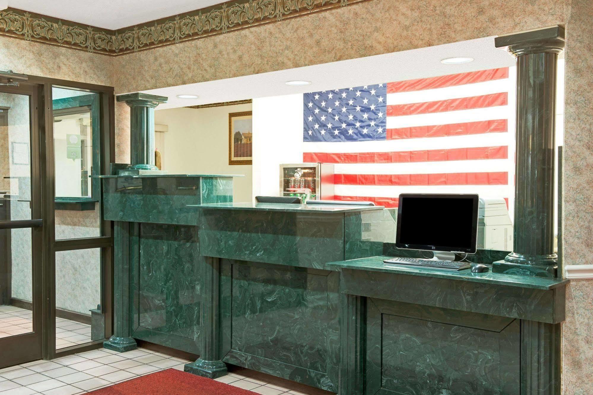 Hallmarc Inn & Suites Of West Memphis Esterno foto